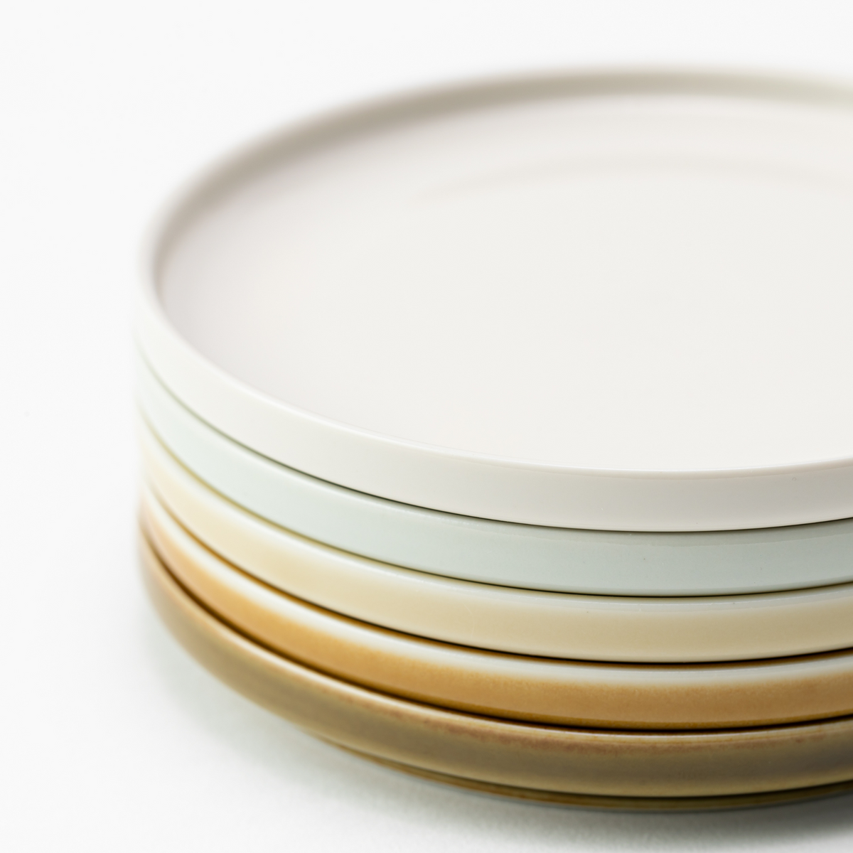 Effects of the color of the plate – LOIS the Store